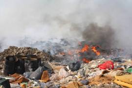 Autoridades ambientales piden a la población cuidar el medio ambiente, evitando la quema de basura.