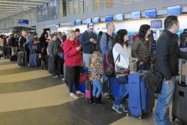 United Airlines confirma 3 mil empleados con COVID