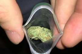 La bolsa contenía 57 envoltorios de marihuana, con un peso total de 20 kilos 260 gramos, y fue decomisada durante la operación policial en Saltillo.