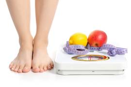Ponerse a dieta, peligroso sin supervisión de un especialista, aumentan riesgos cuando se padecen enfermedades crónicas