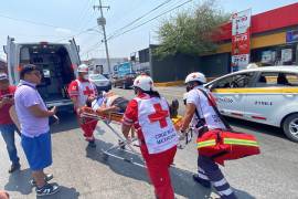 Testigos del accidente auxiliaron a los heridos y alertaron a las autoridades, provocando una rápida respuesta de los servicios de emergencia.
