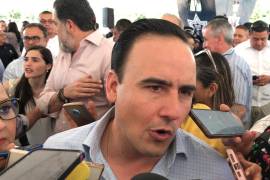 El proyecto Metrobús en Torreón será objeto de análisis y discusión en una reunión a principios de mayo, liderada por el gobernador Manolo Jiménez Salinas.