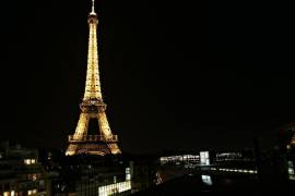 La violación en contra de una turista mexicana ocurrió durante la madrugada, cerca de la Torre Eiffel.