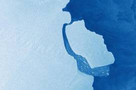 Se desprende otro iceberg de la plataforma de hielo Amery en la Antártida