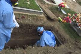 La Comisión de Derechos Humanos de Coahuila se incorporó al proceso de exhumaciones como observadores.