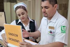 Las enfermeras y enfermeros son fundamentales en la prestación diaria de servicios en las instalaciones del IMSS.