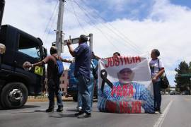 Cierran el V. Carranza de Saltillo; familiares exigen justicia por muerte de jóvenes