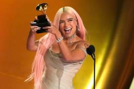 Karol G hace historia como la primera mujer en ganar un Grammy a Mejor Álbum de Música Urbana