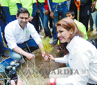 $!Anuncian en Arteaga que PRI realizará una limpieza nacional