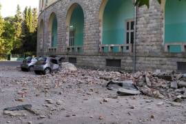 Dos fuertes sismos dejan 68 heridos en Albania