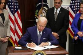 El Presidente de los EUA firmó una Orden Ejecutiva para proteger los derechos reproductivos de las mujeres después de la decisión extrema de la Corte de anular Roe vs Wade.