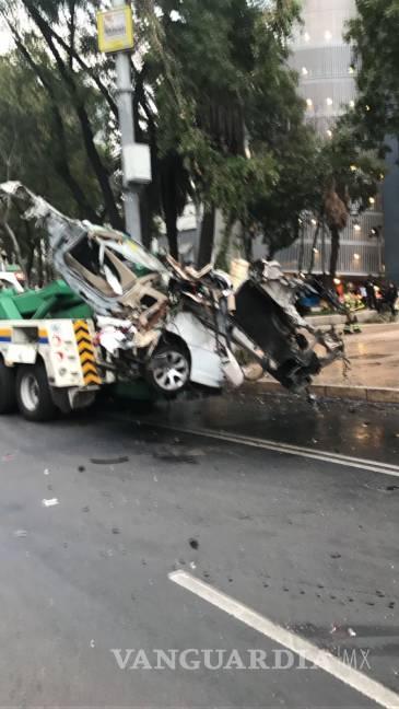 $!Cuatro muertos tras chocar en auto de lujo en Paseo de la Reforma