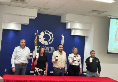 Autoridades municipales presentaron el código QR que permitirá recabar opiniones ciudadanas sobre movilidad urbana. Autoridades municipales presentaron el código QR que permitirá recabar opiniones ciudadanas sobre movilidad urbana.