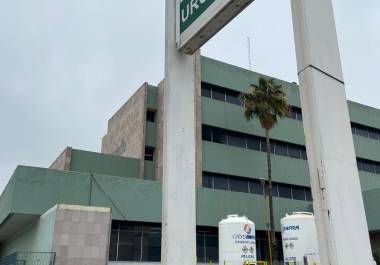 Emily se encuentra internada en la Clínica 7 del IMSS en Monclova, el mismo hospital donde murió Paulina. Emily se encuentra internada en la Clínica 7 del IMSS en Monclova, el mismo hospital donde murió Paulina.