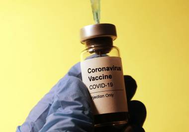 Habitantes de Saltillo expresaron desconocer la supuesta mutación del virus y mostraron dudas sobre la seguridad de las nuevas vacunas que aplicará la Secretaría de Salud. Habitantes de Saltillo expresaron desconocer la supuesta mutación del virus y mostraron dudas sobre la seguridad de las nuevas vacunas que aplicará la Secretaría de Salud.