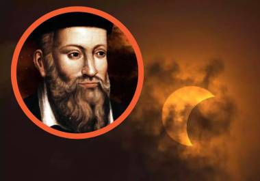 La interpretación de las profecías de Nostradamus es un tema controvertido y ha dado lugar a numerosas teorías y predicciones