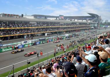 El Autódromo Hermanos Rodríguez se alista para recibir la vigésima sexta edición del Gran Premio de México, uno de los eventos deportivos más importantes del país. El Autódromo Hermanos Rodríguez se alista para recibir la vigésima sexta edición del Gran Premio de México, uno de los eventos deportivos más importantes del país.