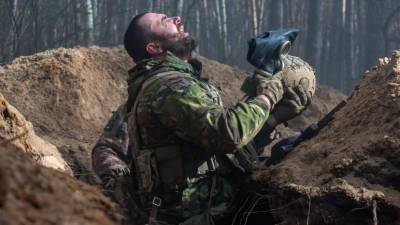 En el caso de la guerra de Rusia contra Ucrania, que lleva 26 meses, el propósito del gas es obligar a las fuerzas de Kiev a romper la cobertura para poder ser atacados con armas convencionales