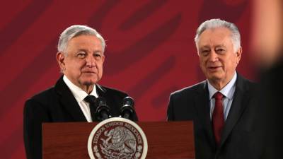“Vaya dupla para la historia”, así llama Loret de Mola al presidente López Obrador y al director de Pemex al acusarlos de no haber hecho nada para evitar la crisis de apagones.