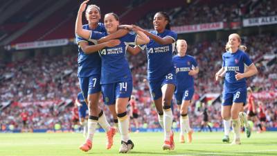 Chelsea celebra el campeonato de la Barclays Women’s Super League tras una temporada dominante en el fútbol femenino inglés.