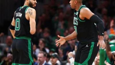 Los Celtics acabaron con sus esperanzas con un parcial de 13-2 que culminó la eliminación de los Cavaliers.
