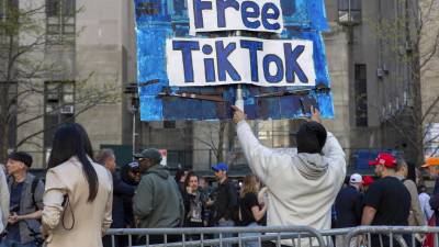 La Cámara aprobó una legislación el sábado 20 de abril para prohibir TikTok en los Estados Unidos si su propietario con sede en China no vende su participación.