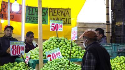 Para el economista Antonio Serrano, la inflación continuará en un margen de entre 4.2 y 4.6 por ciento.