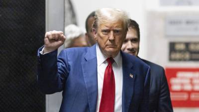 El expresidente Donald Trump advirtió que utilizaría a la Guardia Nacional como parte de un plan para deportar a millones de migrantes de todo Estados Unidos si gana las elecciones presidenciales.