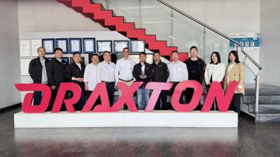 El equipo de Draxton China se comprometió a mantener la calidad en su producción.
