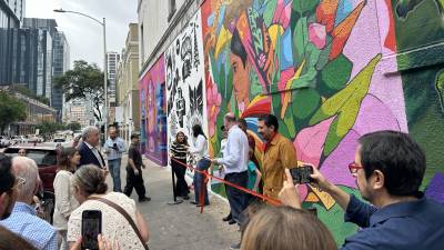Conoce a los artistas que unieron a Saltillo y Austin con dos murales: Chous y Ana Sofía