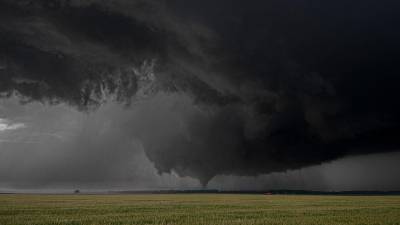 Tras tornado en Nebraska, emiten alertas en Kansas, Oklahoma y Texas; prevén tormentas al norte de México.
