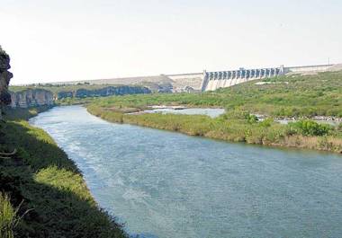 La presa La Amistad de donde se cede agua a Estados Unidos, se encuentra en su nivel más bajo, con apenas 12.5% de su capacidad.