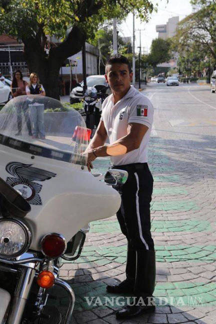 $!Este sexy policía mexicano enloquece las redes