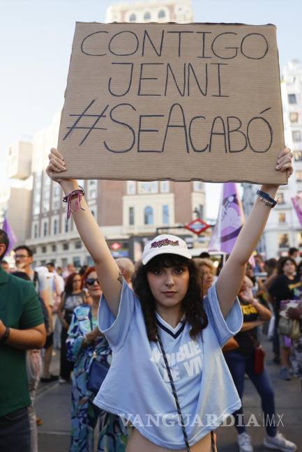 $!“Contigo Jenni (Hermoso). Con las campeonas del mundo. Por un deporte libre de violencias machistas. #SeAcabó”, fue como convocaron en redes para dicha marcha.