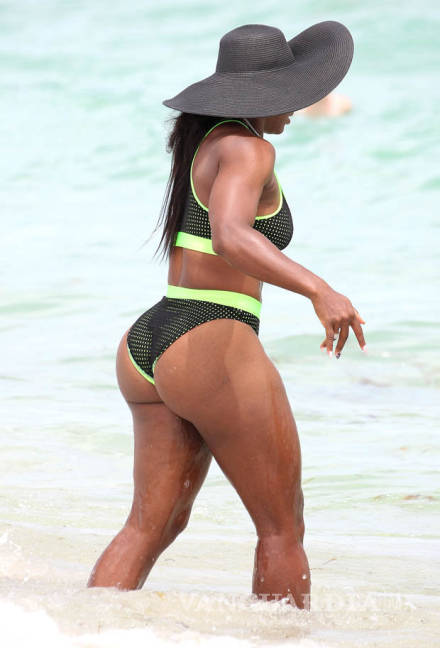 $!Serena Williams deslumbra a sus fans con una foto en bikini