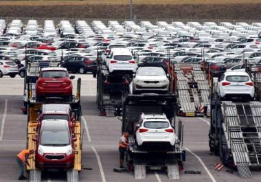 Las exportaciones automotrices a Estados Unidos cayeron 7 por ciento en septiembre, mientras que a otros mercados del mundo se dispararon más de 50 por ciento. Las exportaciones automotrices a Estados Unidos cayeron 7 por ciento en septiembre, mientras que a otros mercados del mundo se dispararon más de 50 por ciento.