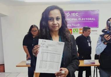Elisa Villalobos se inscribió en el límite de los registros como candidata del Verde por la Alcaldía de Saltillo.