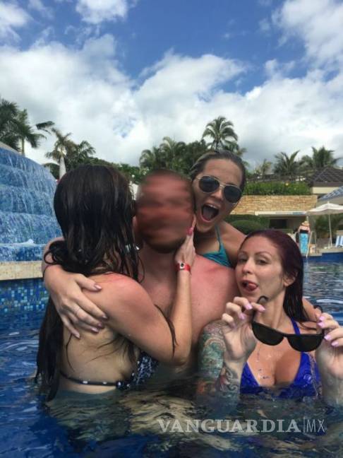 $!Se fue de vacaciones con su mamá y terminó en una fiesta con cinco actrices porno