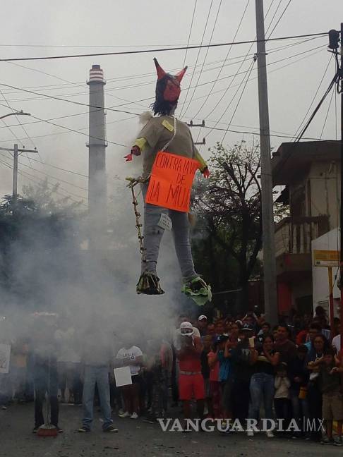 $!Donald Trump, protagonista de la 'Quema de Judas' en Monterrey