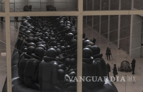 $!Ai Weiwei lleva la crisis de los refugiados a Praga