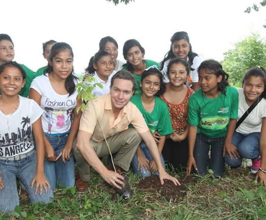$!¿Qué es el proyecto educación con responsabilidad ambiental de Manuel Velasco?