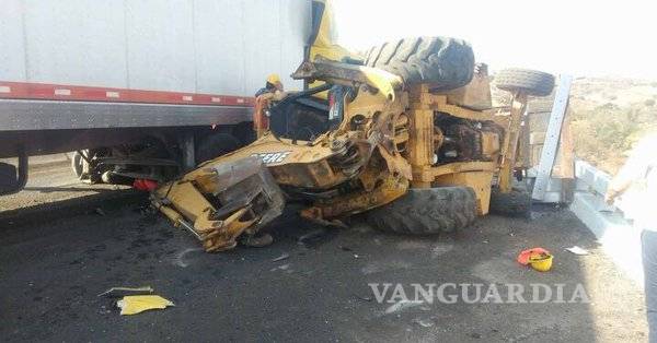 $!Tráiler arrolla a 5 trabajadores en autopista de Jalisco; un muerto