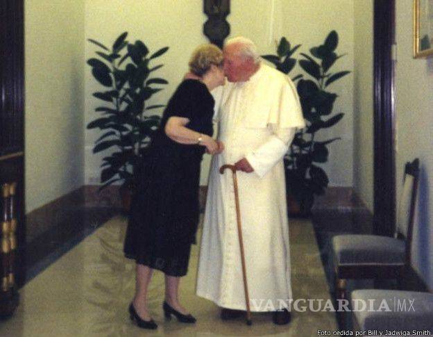 $!Revelan la intensa amistad de Juan Pablo II con una mujer