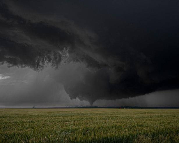 Tras tornado en Nebraska, emiten alertas en Kansas, Oklahoma y Texas; prevén tormentas al norte de México.