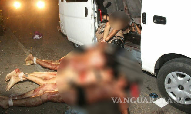 $!Encuentran 11 cuerpos dentro de una camioneta en Boca del Río, Veracruz