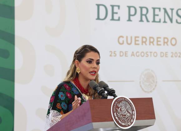 AMLO Elogia A Evelyn Salgado Se Rayaron En Guerrero Con La Gobernadora