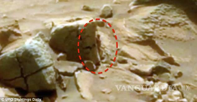$!Captan supuesta figura humanoide en Marte