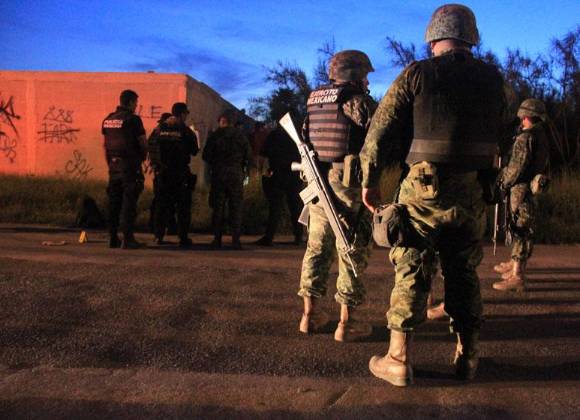 Comando Asesina A Mando Policial Y Su Familia En Sinaloa