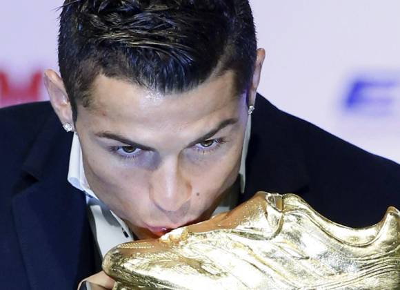 Cristiano Ronaldo Recibe Su Tercera Bota De Oro