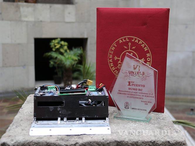 $!Alumnos de IPN ganan torneo internacional de lucha de robots